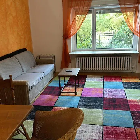 3 Zim - Bis 9 Per - In Rudow Berlijn