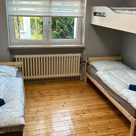 3 Zim - Bis 9 Per - In Rudow Daire Berlin