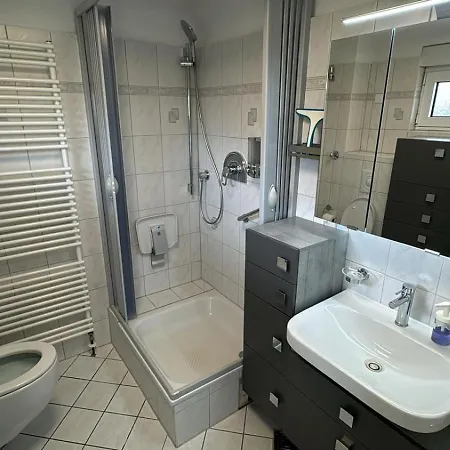 3 Zim - Bis 9 Per - In Rudow