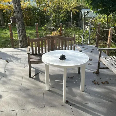 3 Zim - Bis 9 Per - In Rudow Appartement