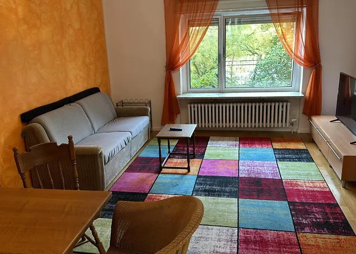 3 Zim - Bis 9 Per - In Rudow Berlin