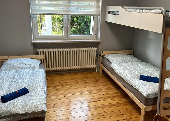 3 Zim - Bis 9 Per - In Rudow Apartamento Berlín
