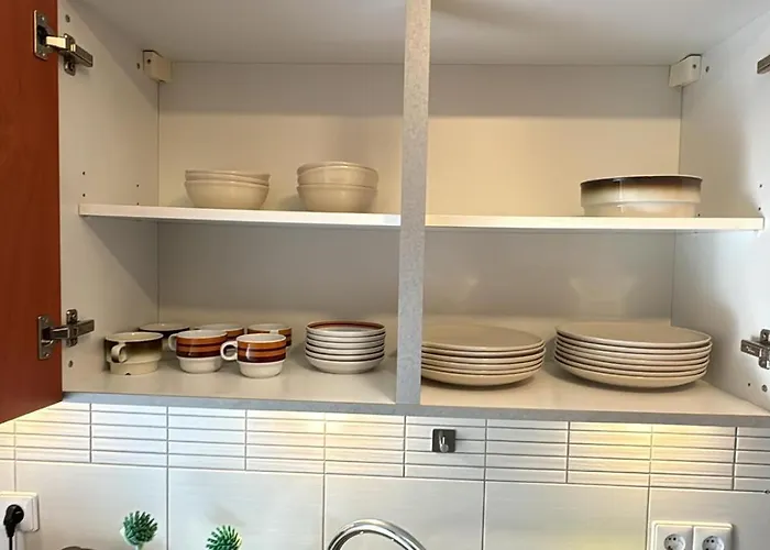 3 Zim - Bis 9 Per - In Rudow Apartamento