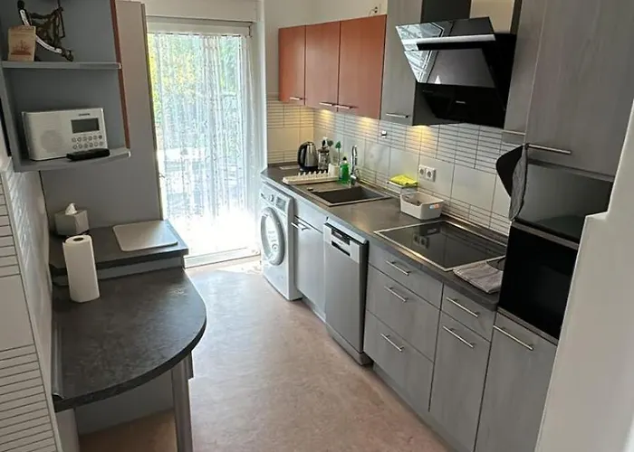 3 Zim - Bis 9 Per - In Rudow Apartamento Berlín